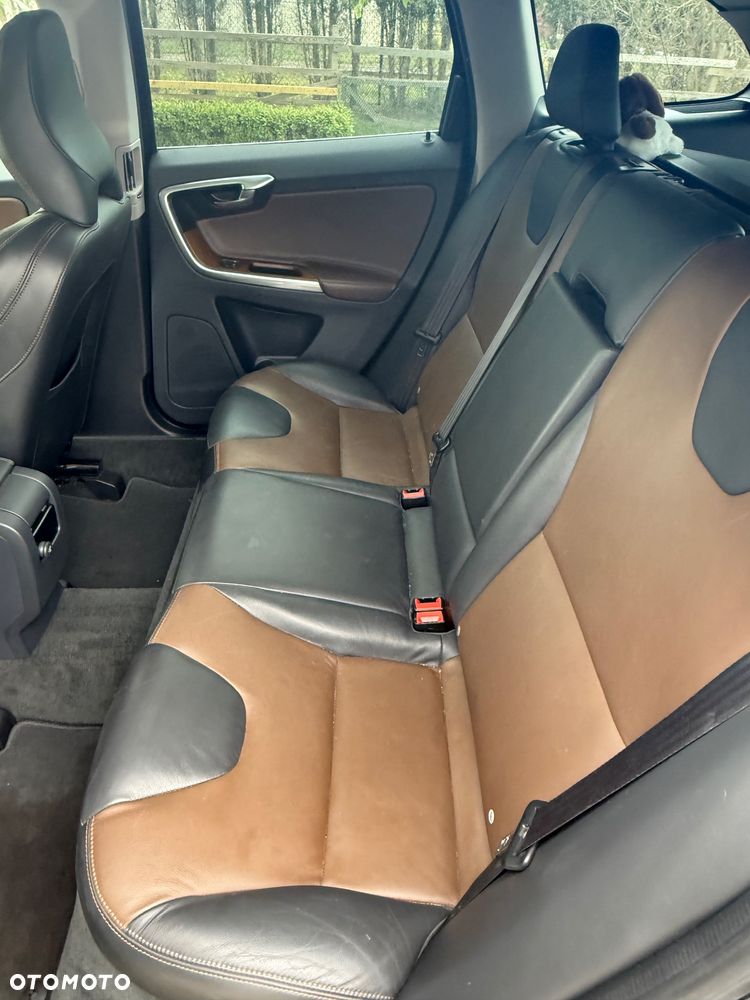 Volvo XC 60 D4 Drive-E Summum - 9