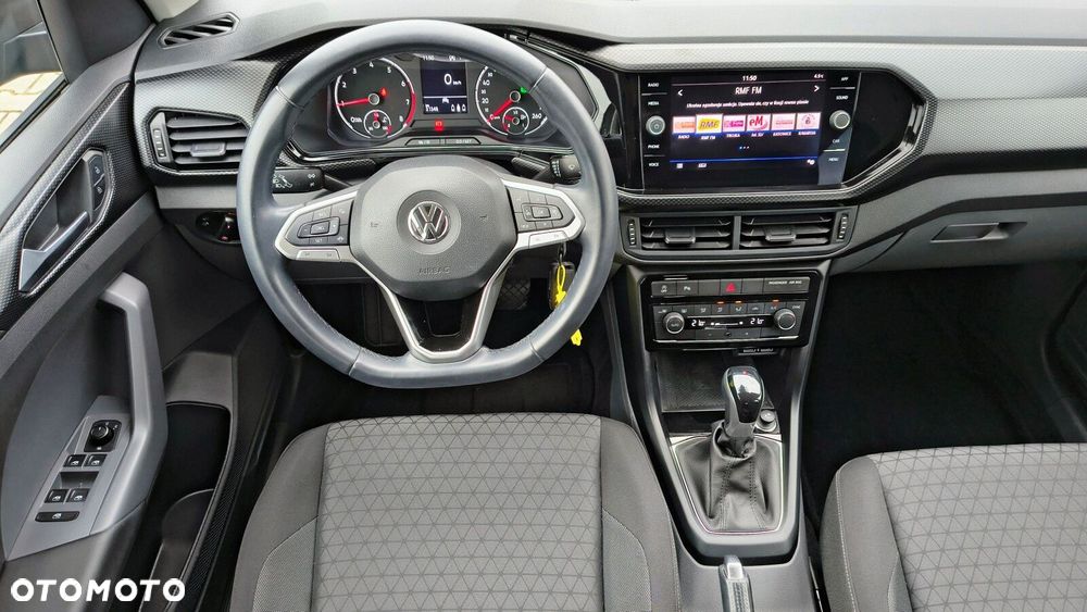 Volkswagen T-Cross - 33