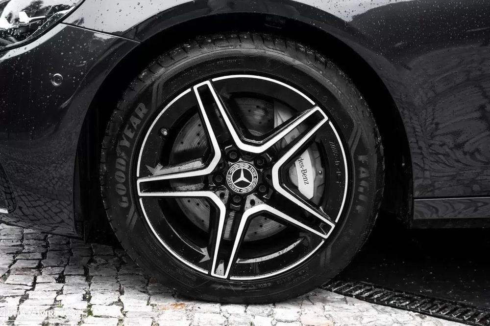 Mercedes-Benz E 300 e AMG Line - 10