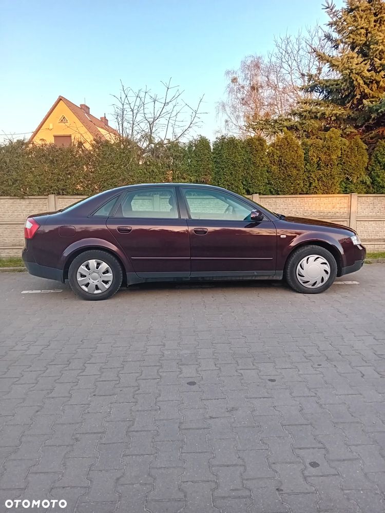 Audi A4 Limousine 2 - 10