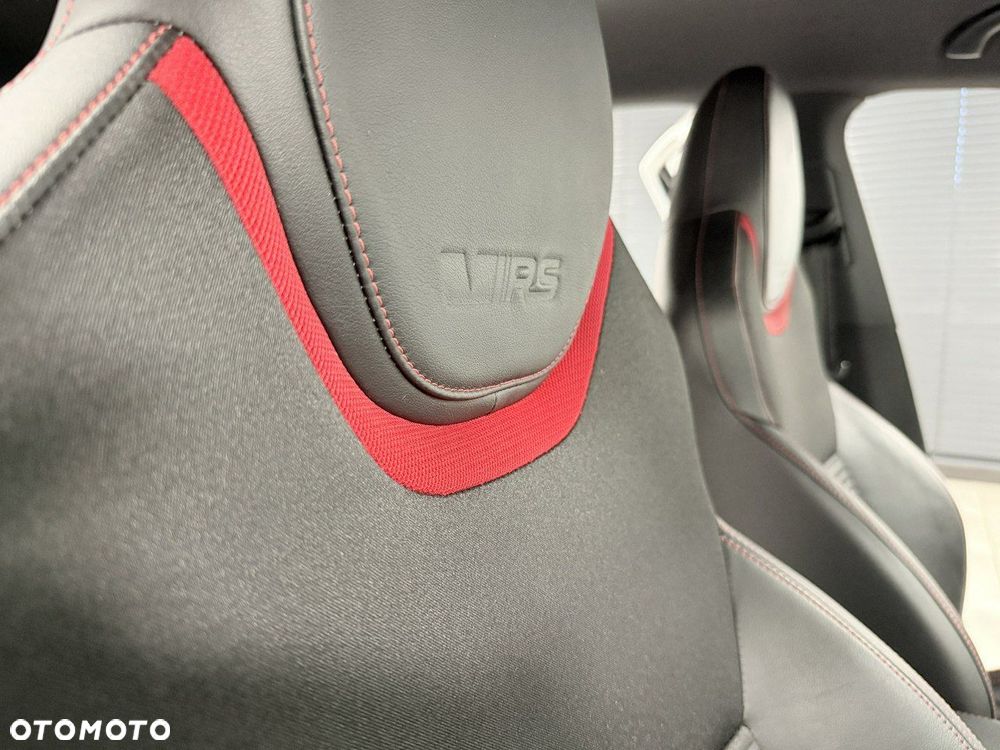 Skoda Octavia 2.0 TDI RS Challenge DSG - 24