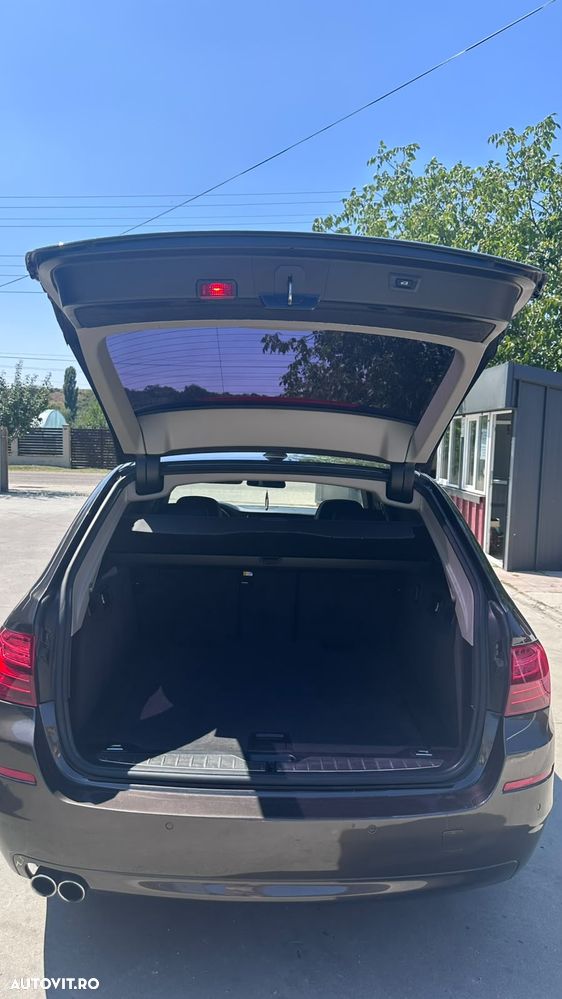 BMW Seria 5 530d xDrive - 15