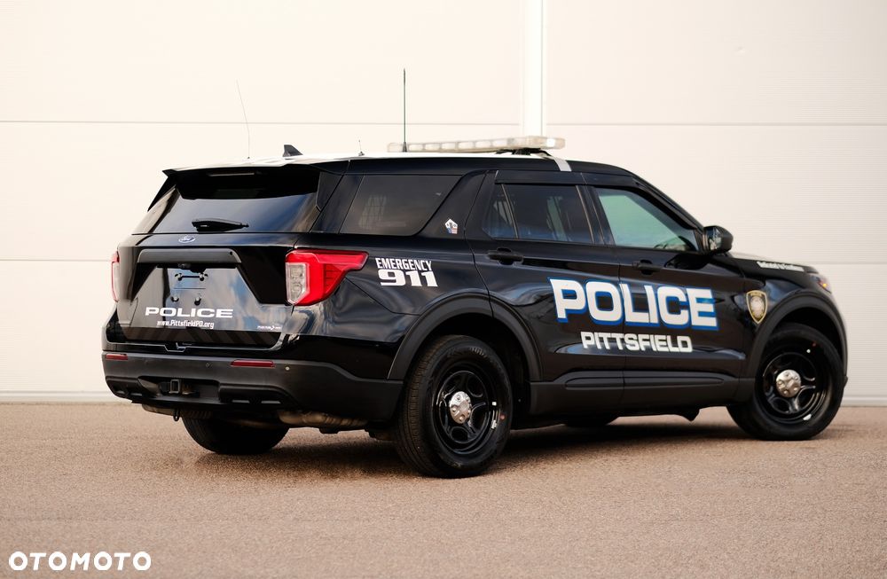 Ford Explorer - 3