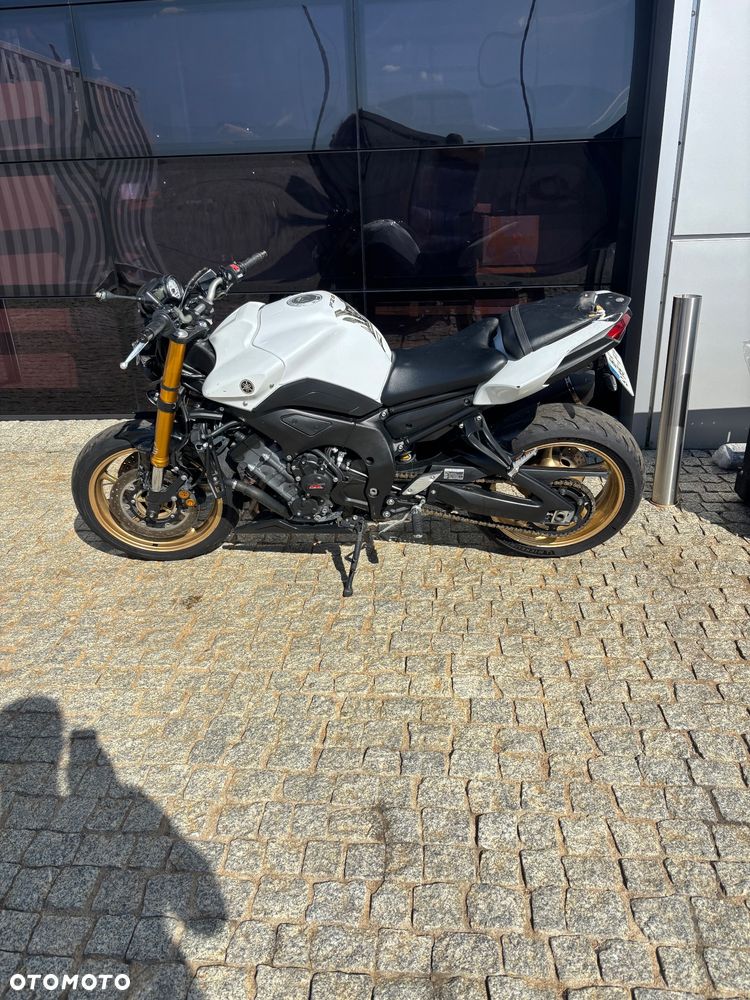 Yamaha FZ - 2