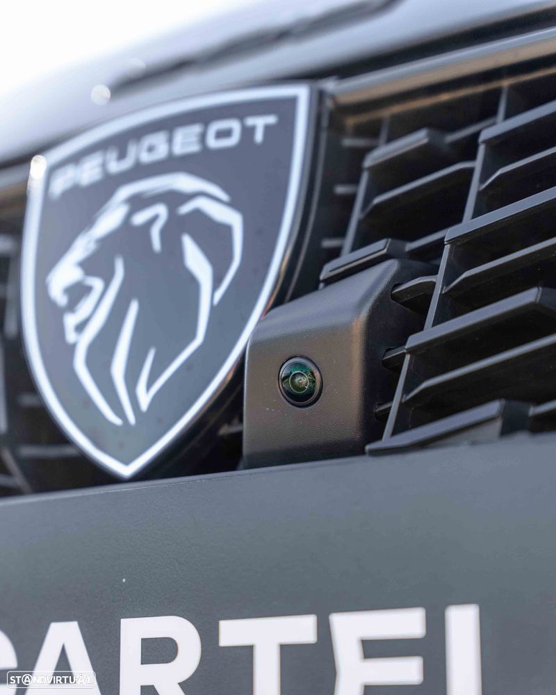 Peugeot 208 1.2 Hybrid GT e-DCS6 - 3