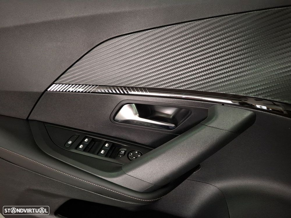 Peugeot e-2008 54 kWh Allure - 24