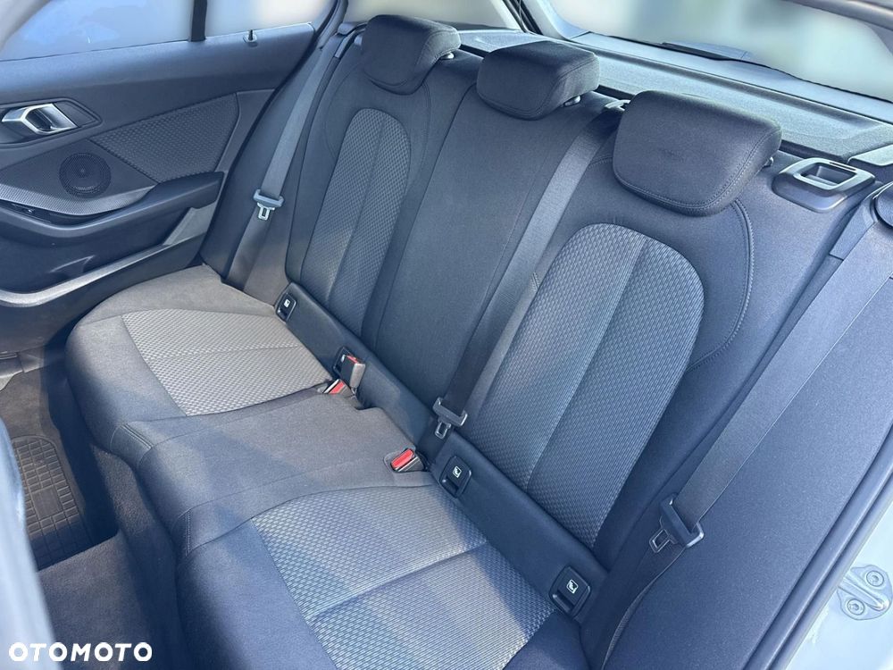 BMW Seria 1 - 17