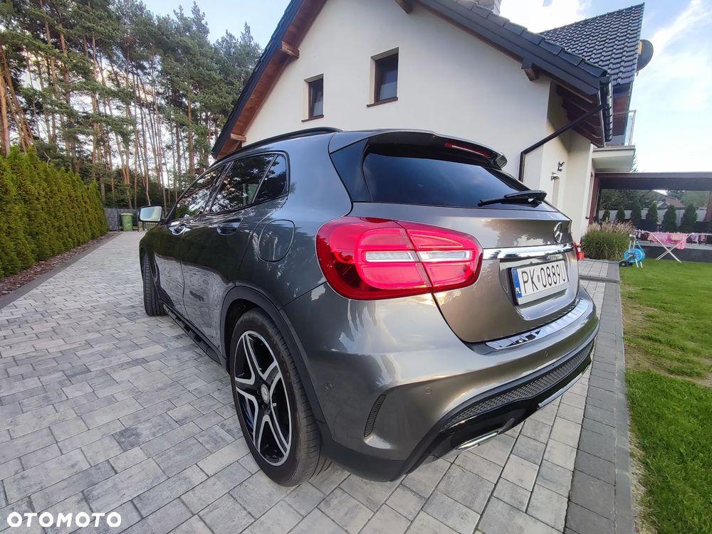 Mercedes-Benz GLA 180 d 7G-DCT AMG Line - 7