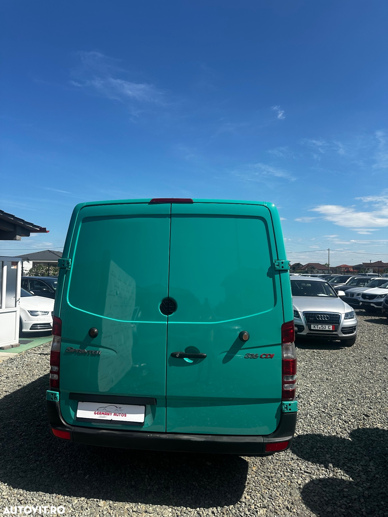 Mercedes-Benz Sprinter - 10