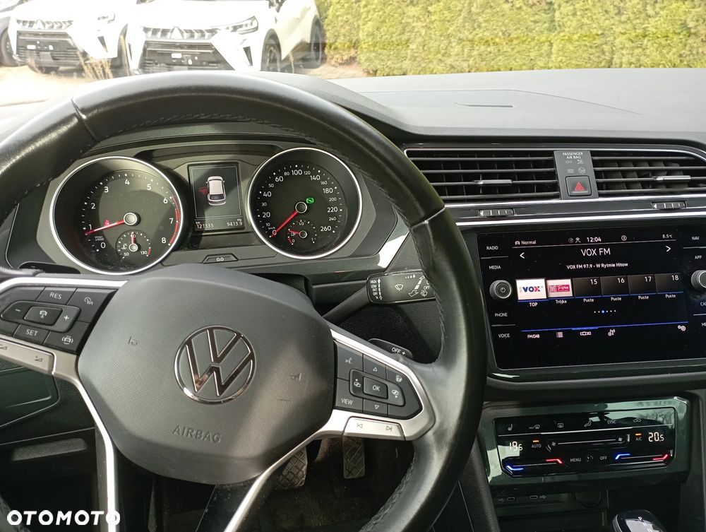 Volkswagen Tiguan - 8