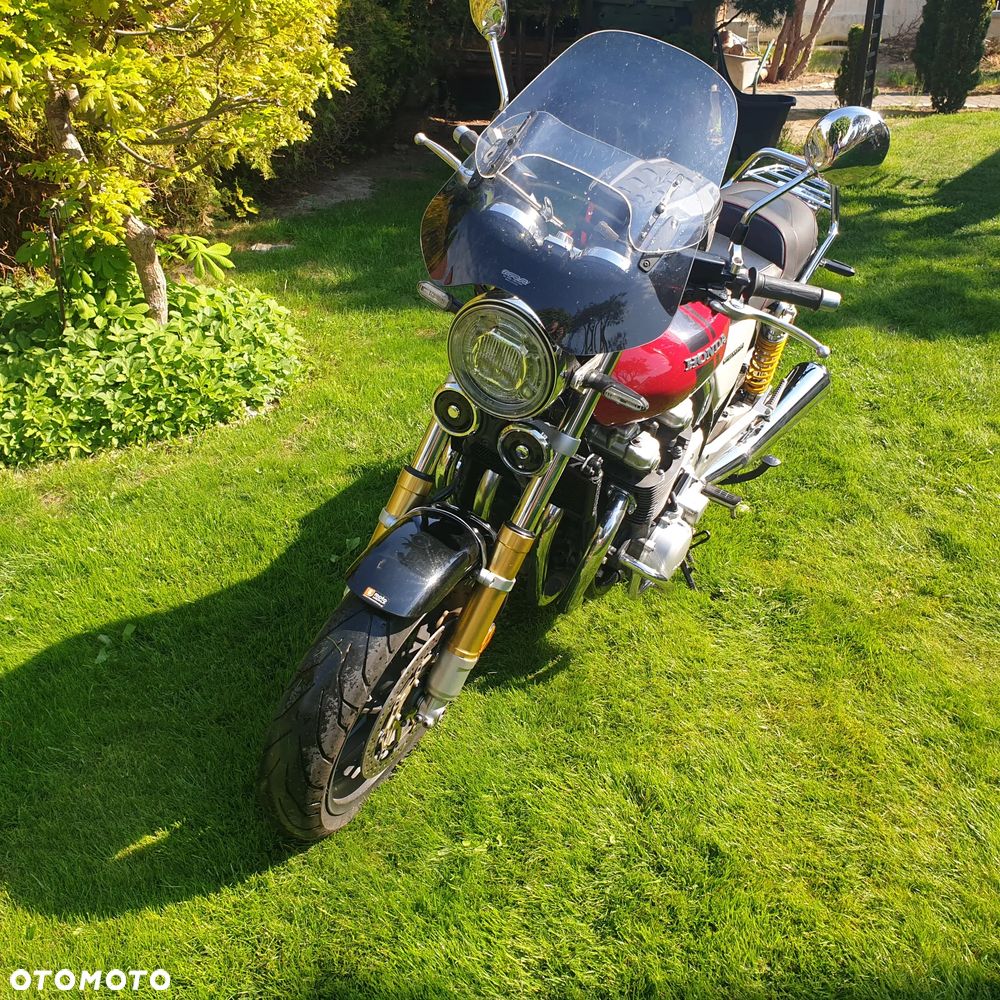 Honda CB - 2