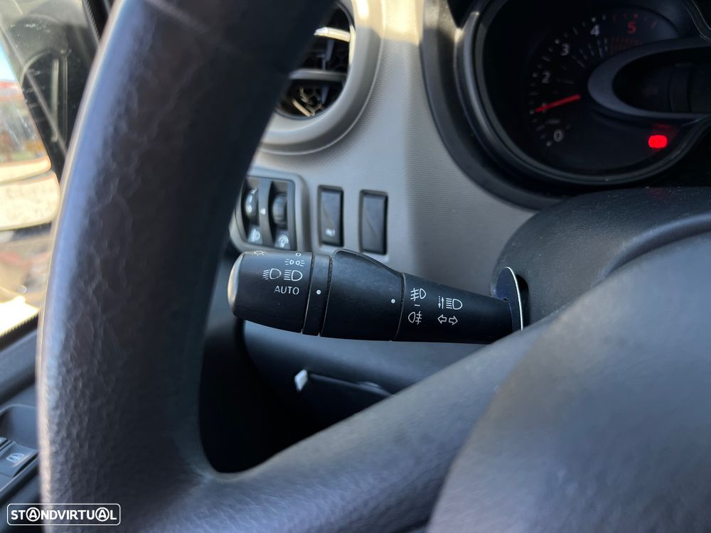 Renault Trafic - 16