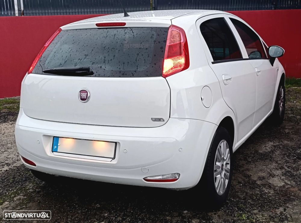 Fiat Punto 1.3 M-Jet Lounge S&S - 20