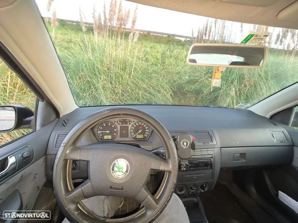 Skoda Fabia Break 1.4 Style - 3