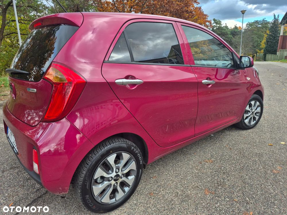 Kia Picanto 1.2 ISG UEFA EURO 2016 - 10