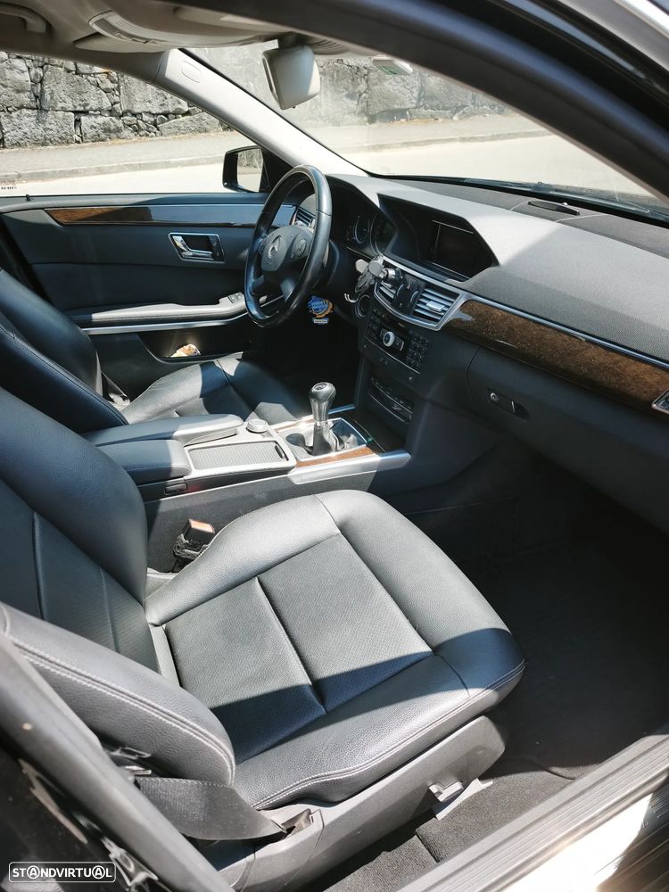 Mercedes-Benz E 220 CDI DPF BlueEFFICIENCY - 11