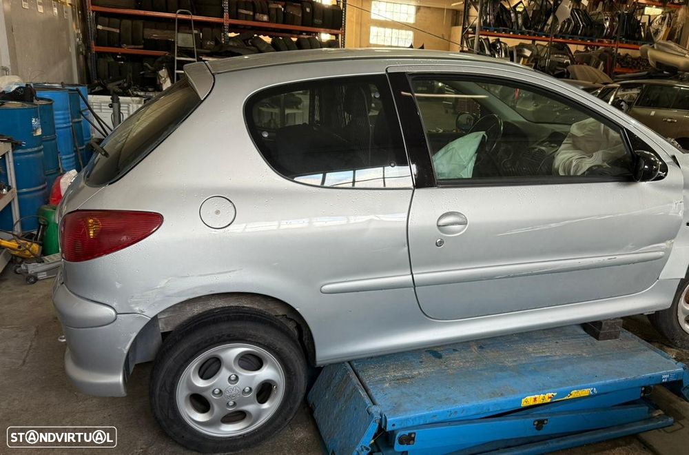 Peugeot 206 1.4HDi Ano 2006 Para Peças - 1