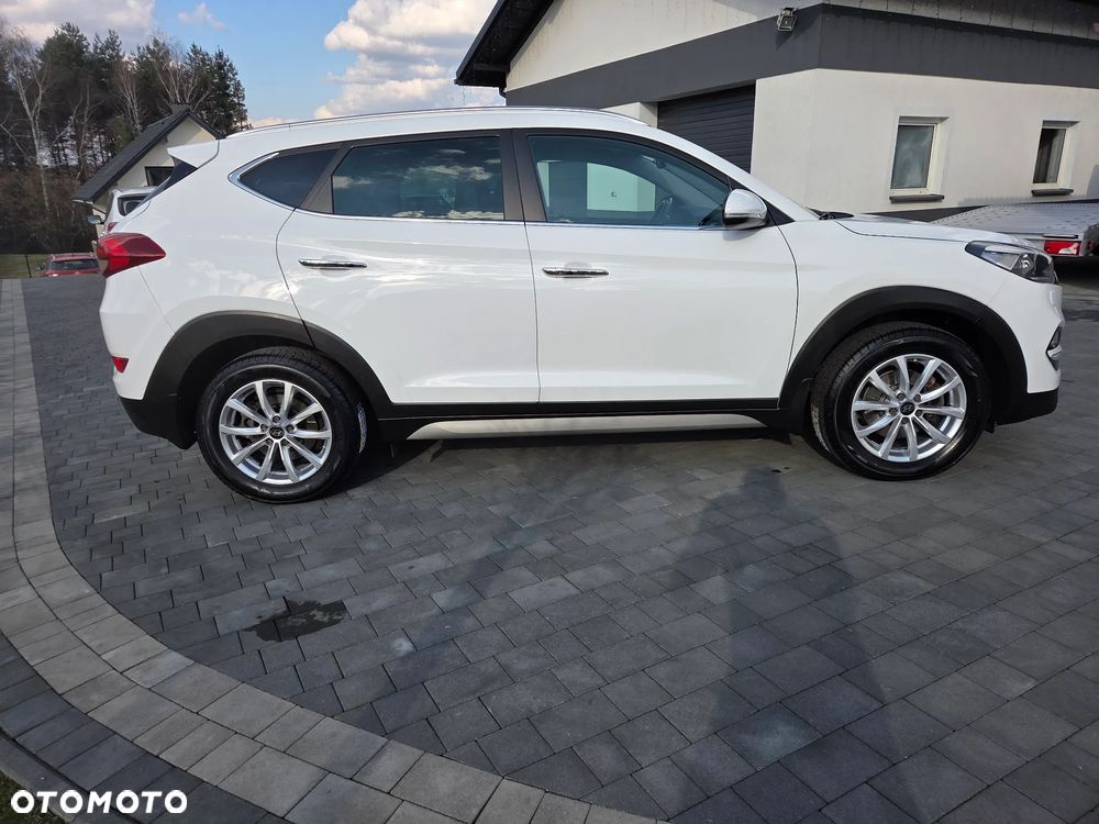Hyundai Tucson 2.0 CRDI 4WD Automatik Premium - 4