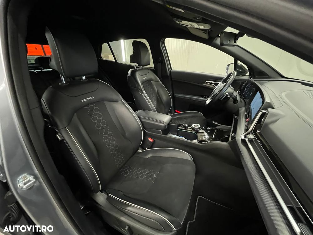Kia Sportage 1.6 T-GDI HEV 6AT 4x2 GT Line - 11