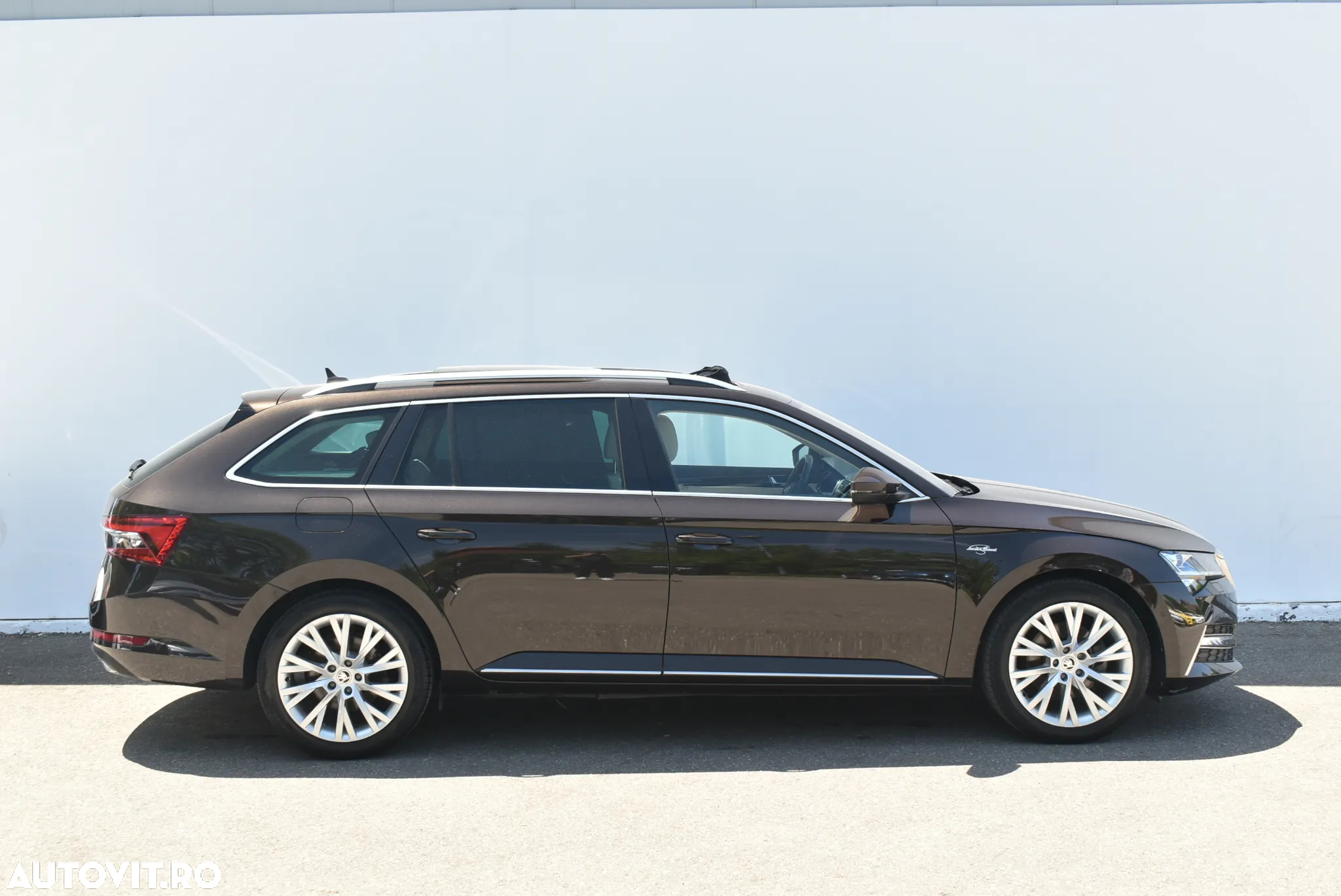 Skoda Superb Combi 1.4 TSI iV DSG L&K - 6