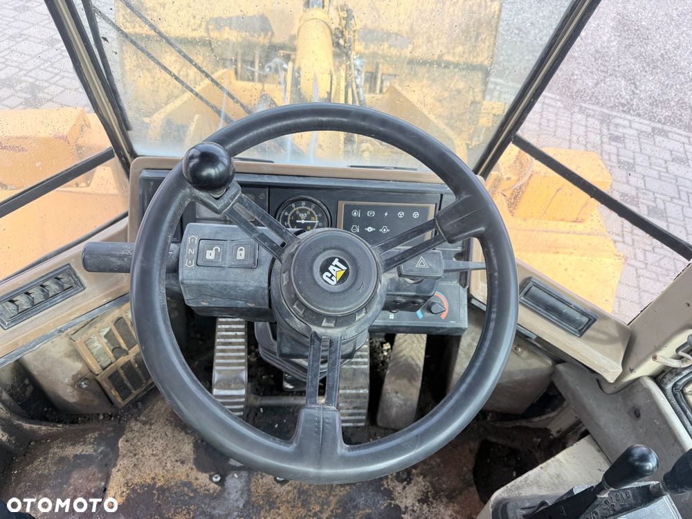 Caterpillar 918F - 5