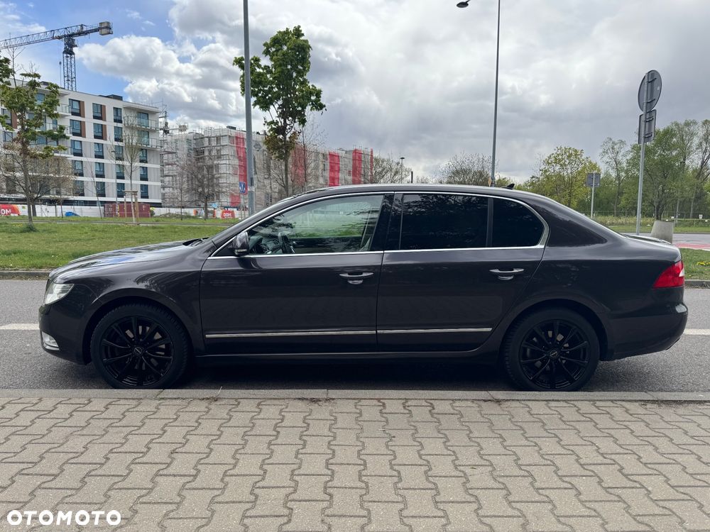 Skoda Superb 1.8 TSI Comfort DSG - 2