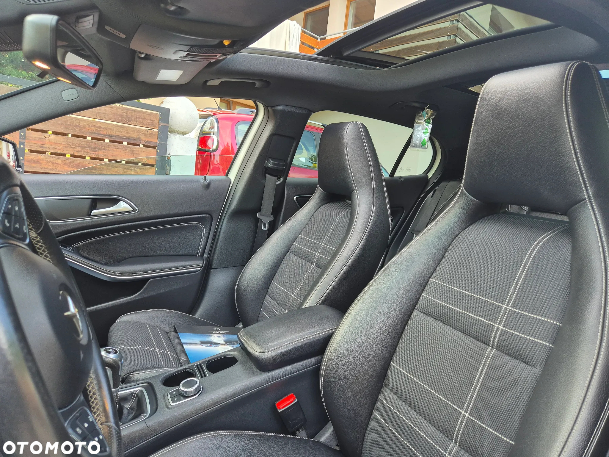 Mercedes-Benz GLA 200 UrbanStyle Edition - 19