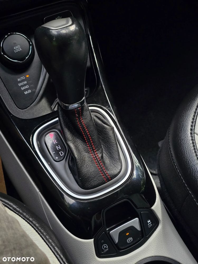 Jeep Compass 2.0 MJD Limited 4WD S&S - 31