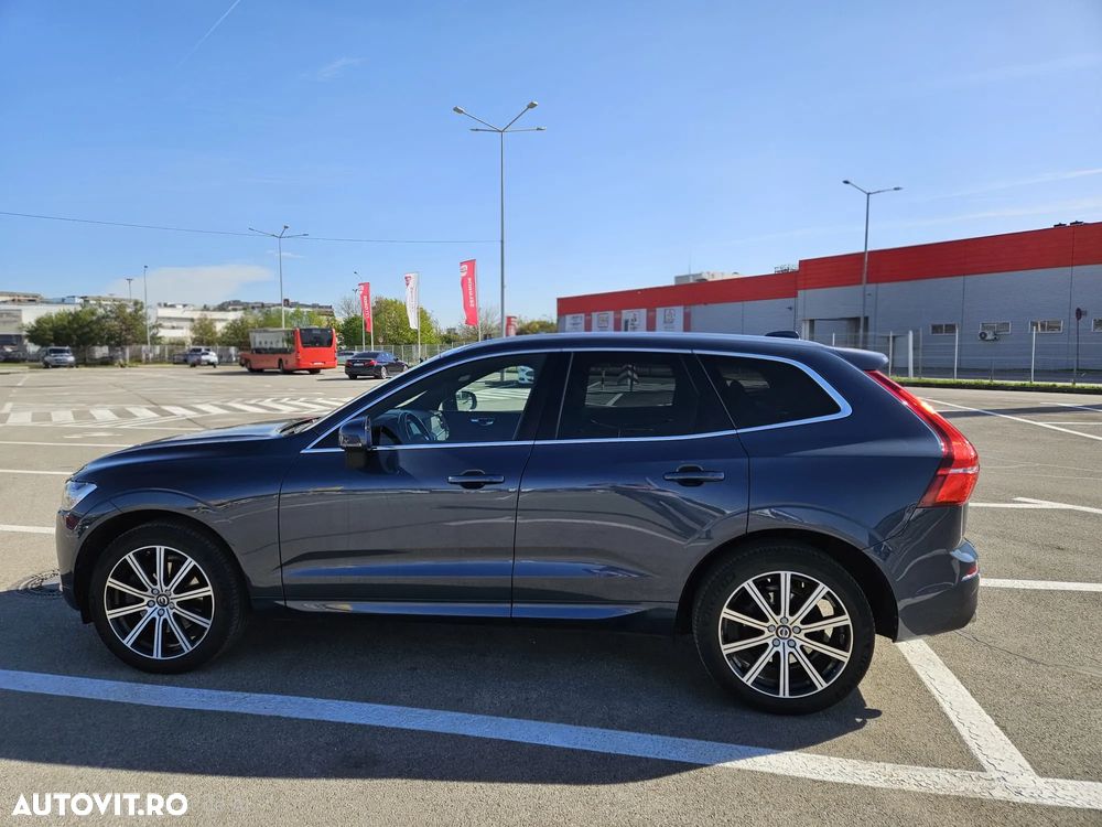 Volvo XC 60 B4 MHEV AWD Momentum Pro - 3