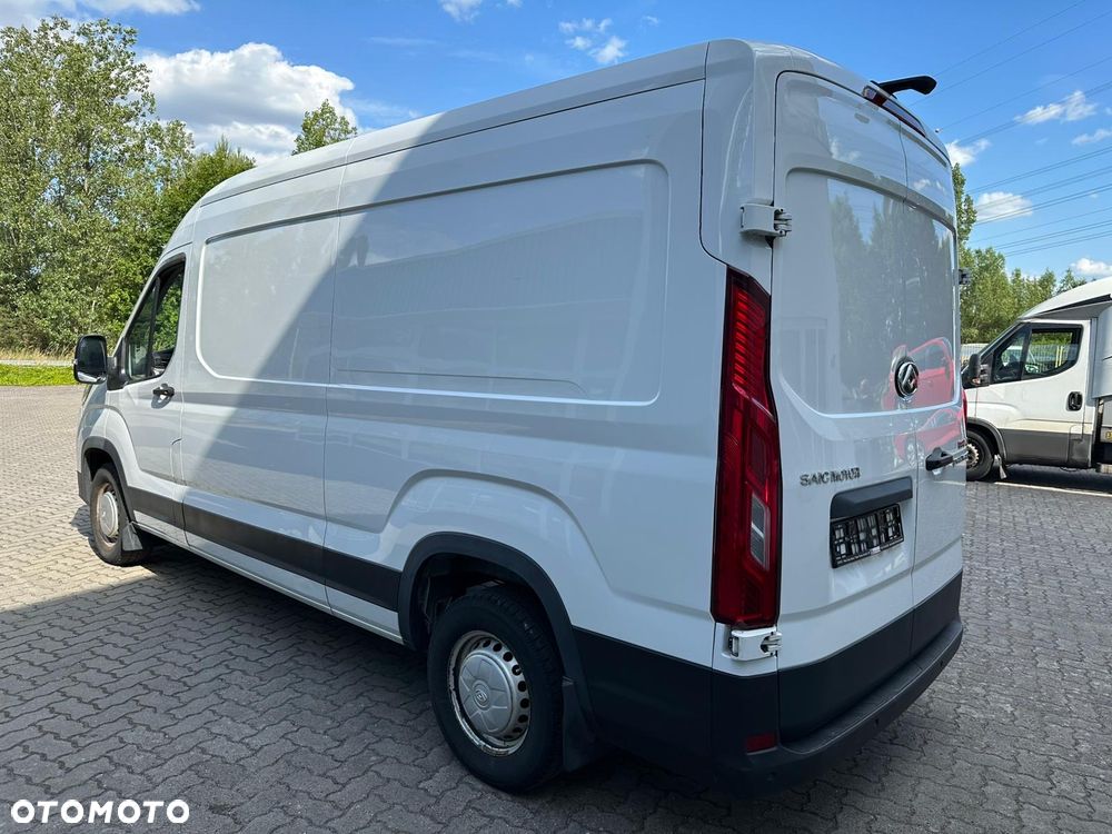 Maxus Deliver 9 - 4