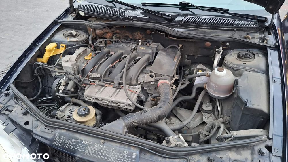 Renault Megane 1.6 - 11