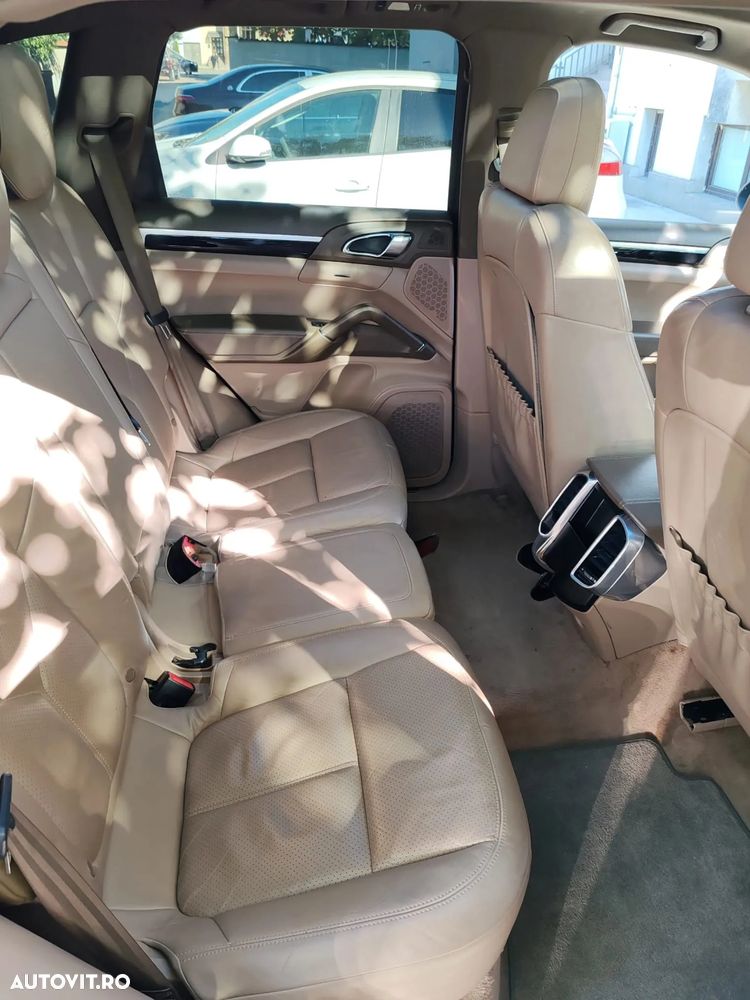 Porsche Cayenne 3.0TD TipTronic - 8