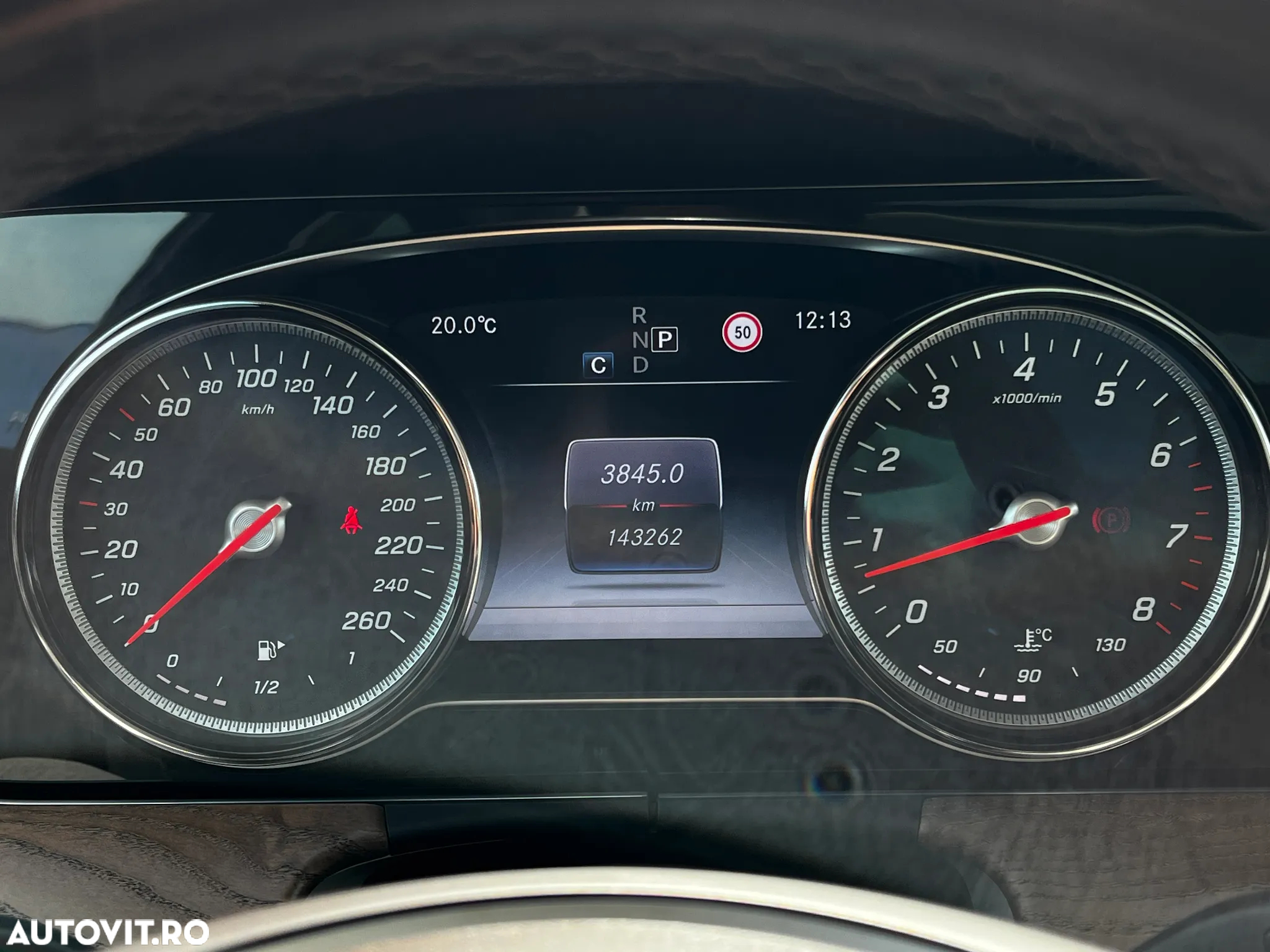 Mercedes-Benz E 300 9G-TRONIC Exclusive - 14