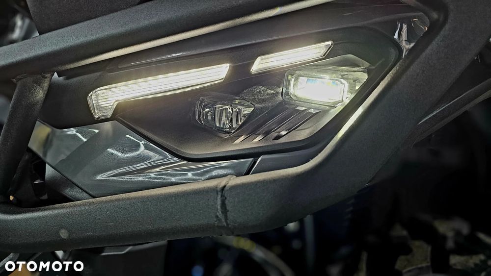 Can-Am Outlander - 12