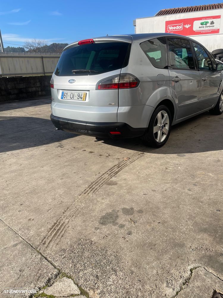 Ford S-Max 1.8 TDCi Titanium 7L - 4