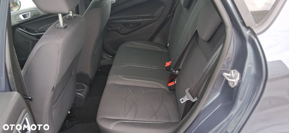 Ford Fiesta 1.25 Ambiente - 19