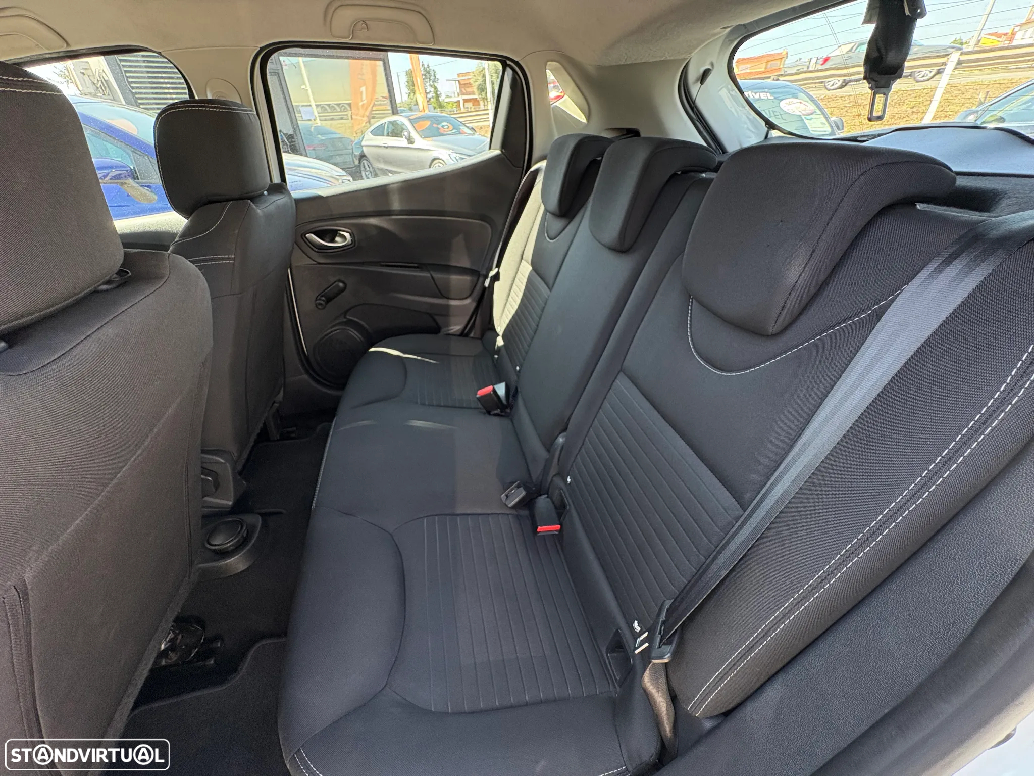Renault Clio 1.5 dCi Confort - 10