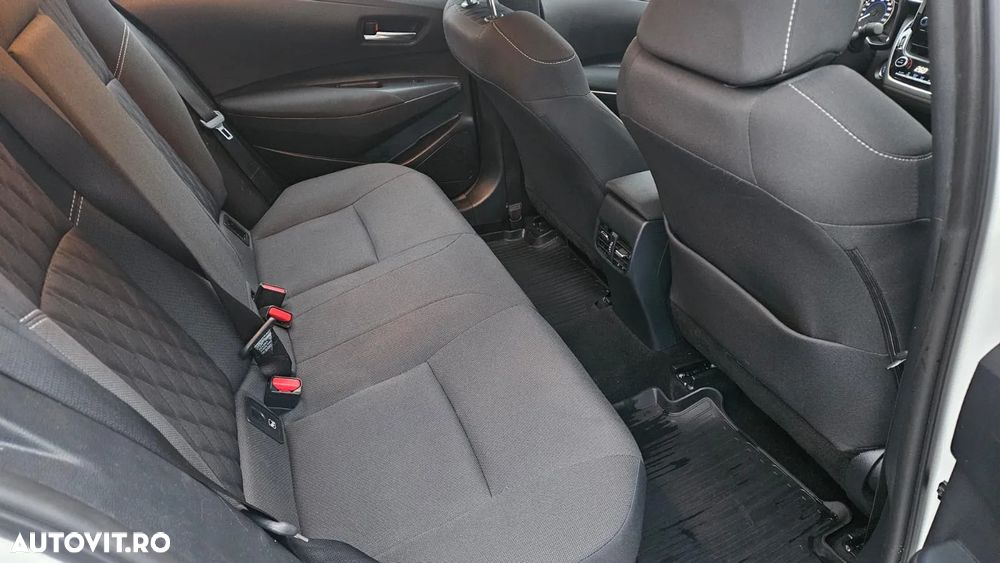 Toyota Corolla Sedan 1.8 HSD Dynamic - 24