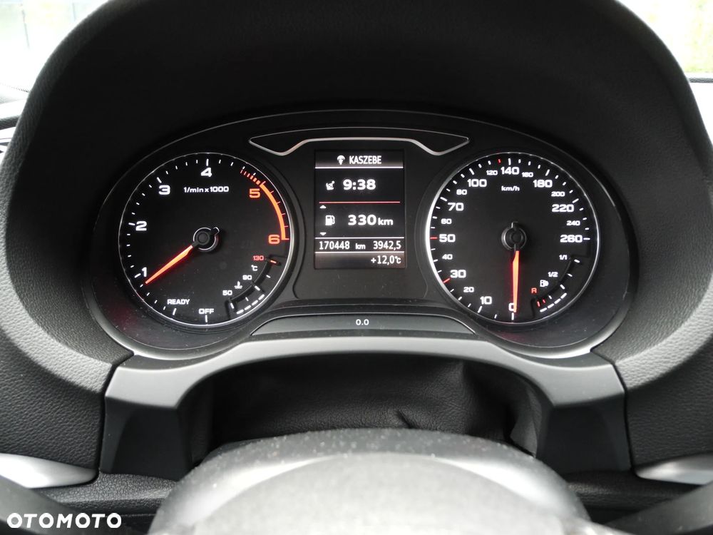 Audi A3 Sportback 1.6 TDI (clean diesel) S line Sportpaket - 12