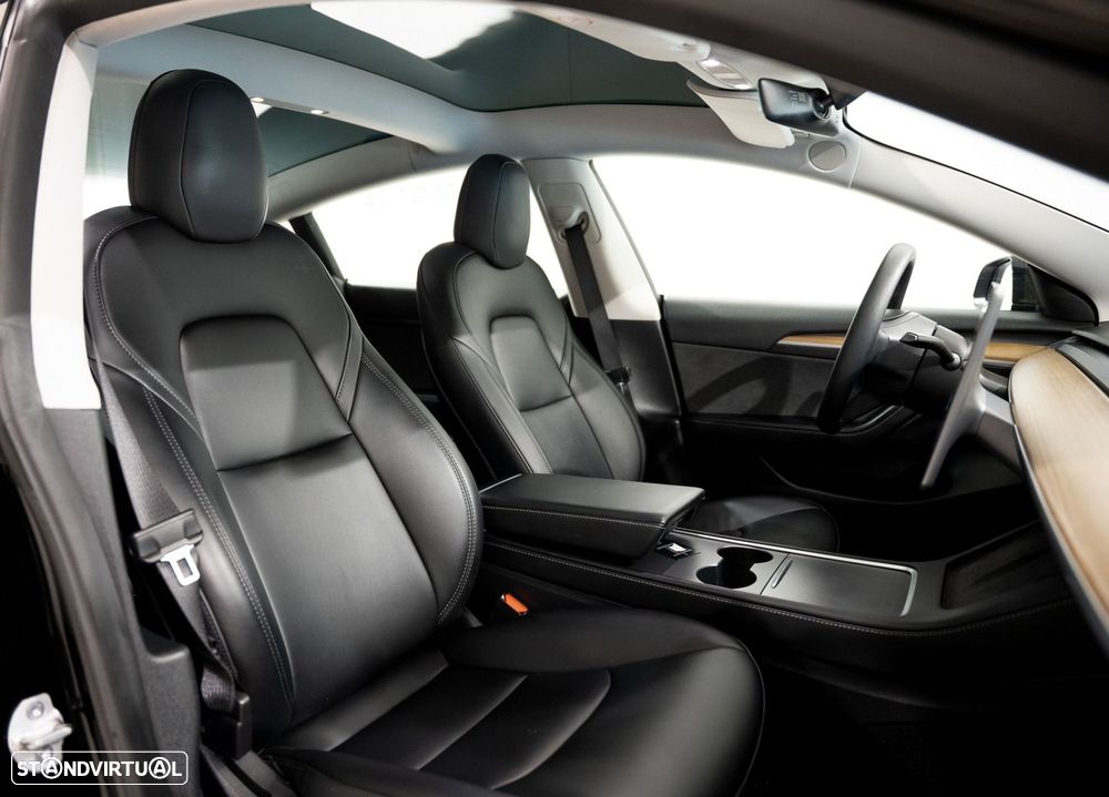 Tesla Model 3 Long Range Tração Traseira - 14