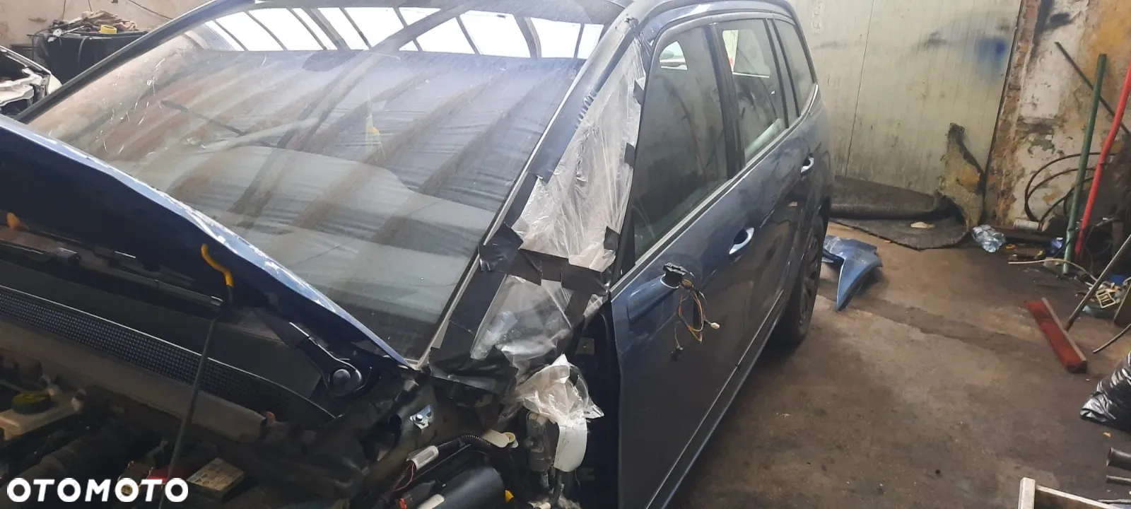 Citroën C4 Picasso e-HDi 115 Attraction - 23