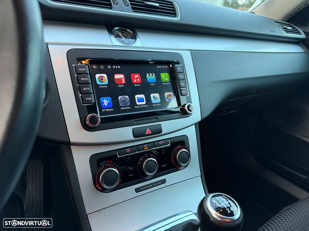 VW Passat Variant 2.0 TDi Highline Navig - 9