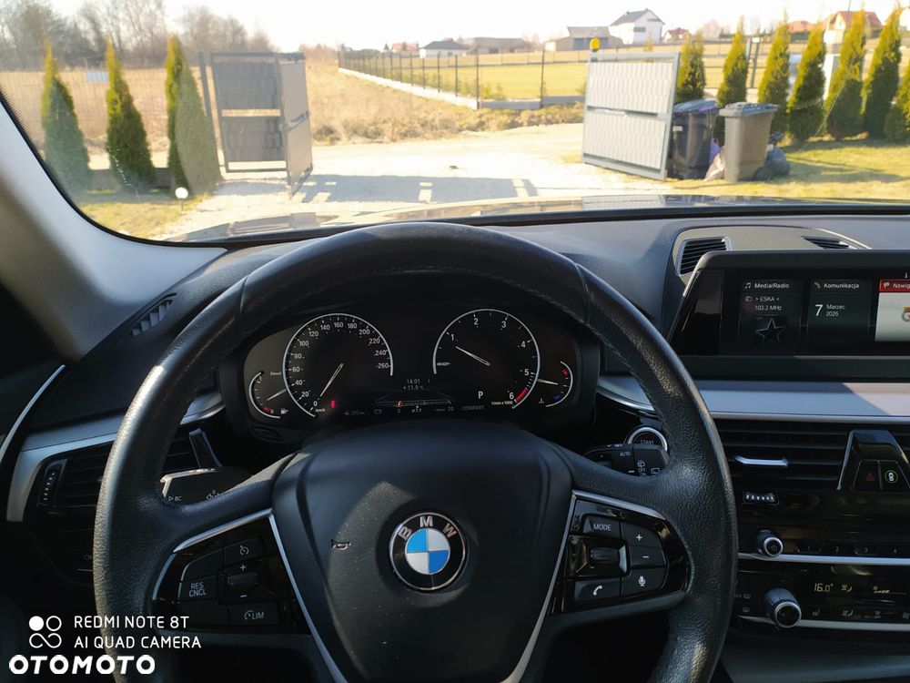 BMW Seria 5 520d Sport - 13