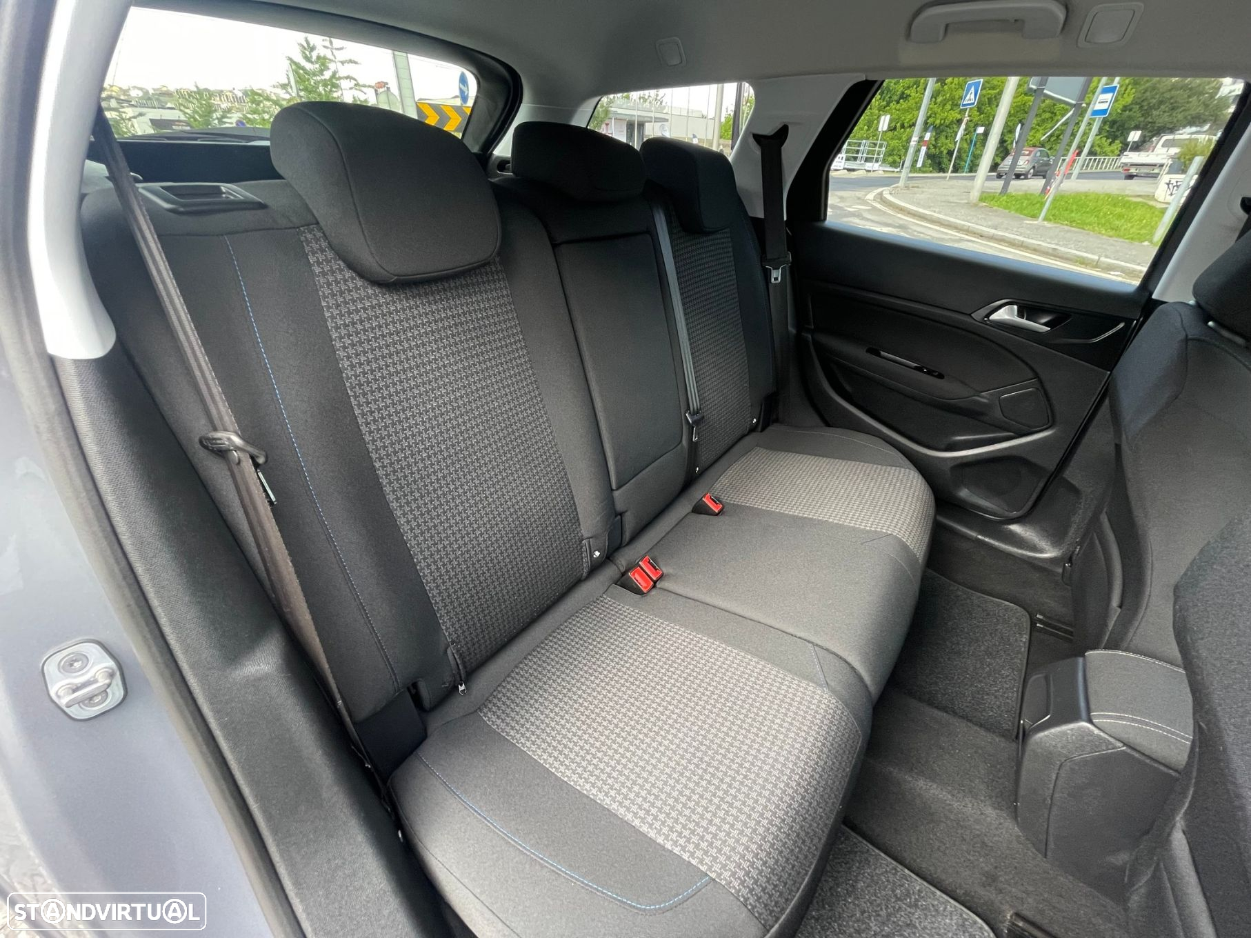 Peugeot 308 SW 1.5 BlueHDi Style - 41