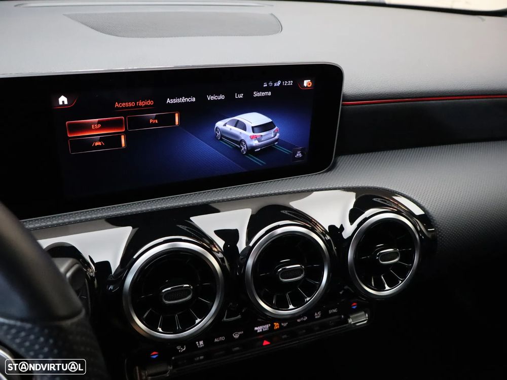 Mercedes-Benz A 180 7G-DCT AMG Line - 21