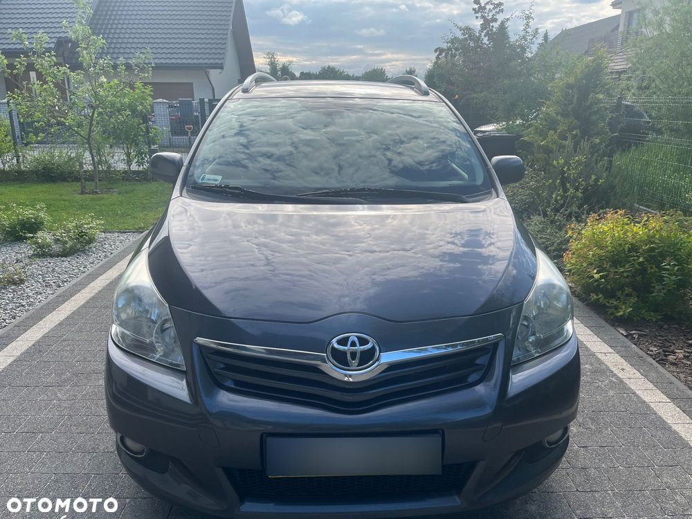 Toyota Verso 2.2 D-CAT Sol Plus NAVI 7os - 1