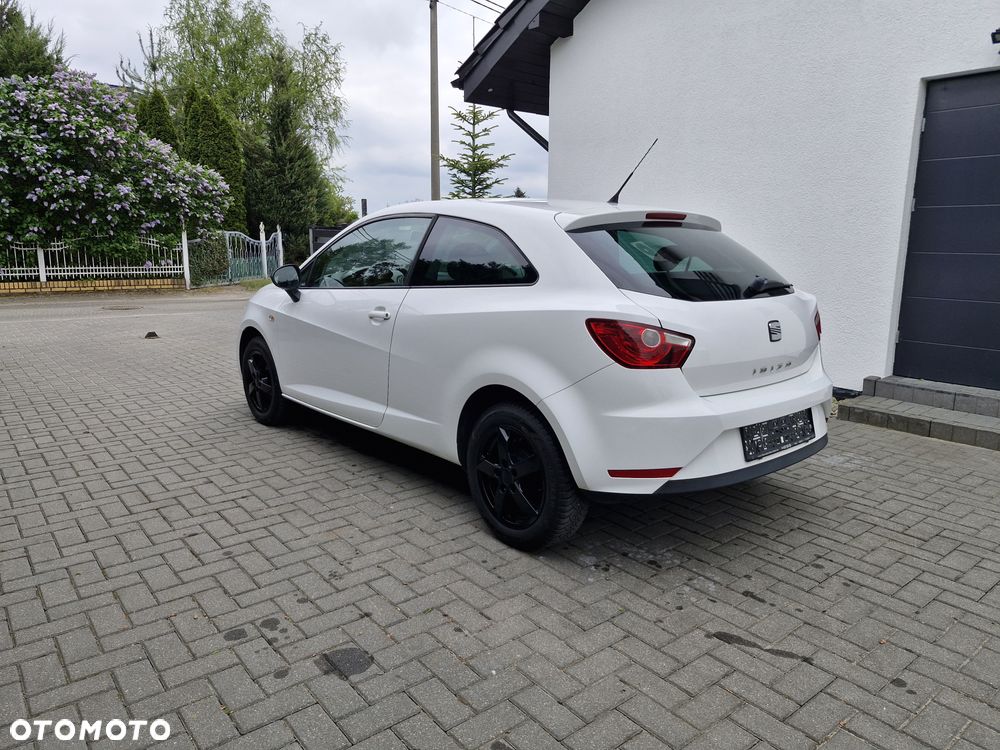 Seat Ibiza 1.4 16V Sport - 8