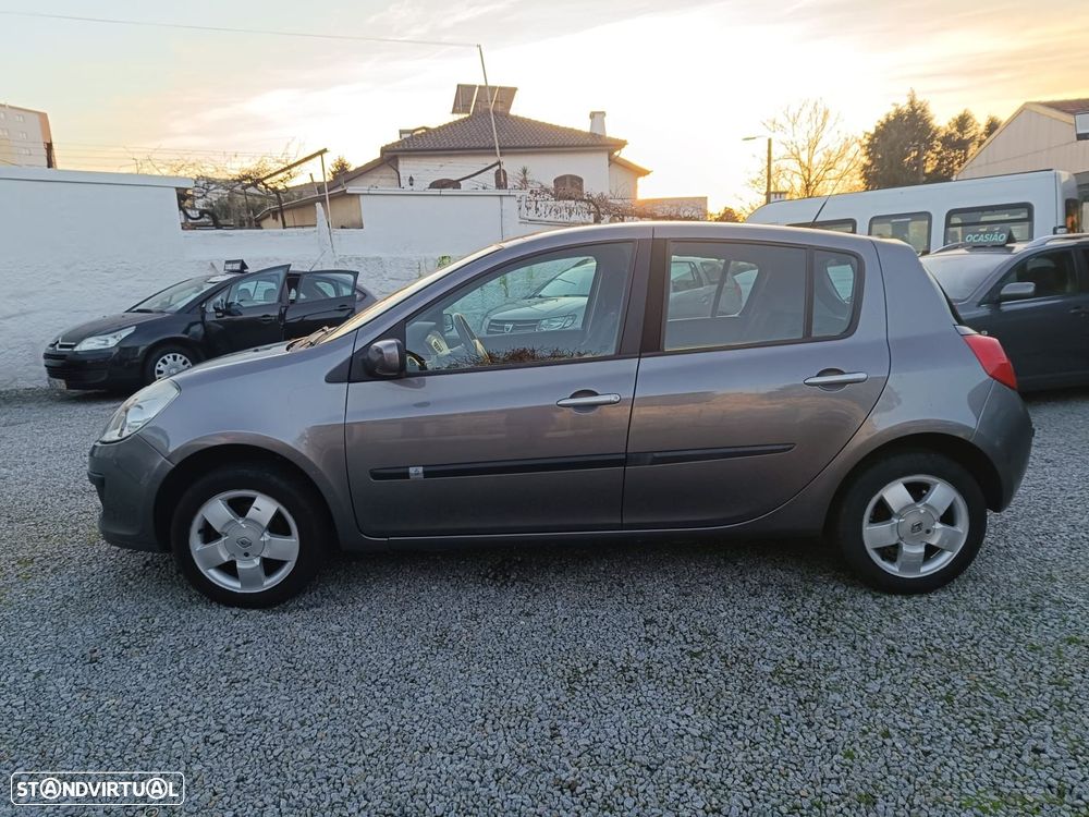 Renault Clio 1.2 16V Dynamique S - 18