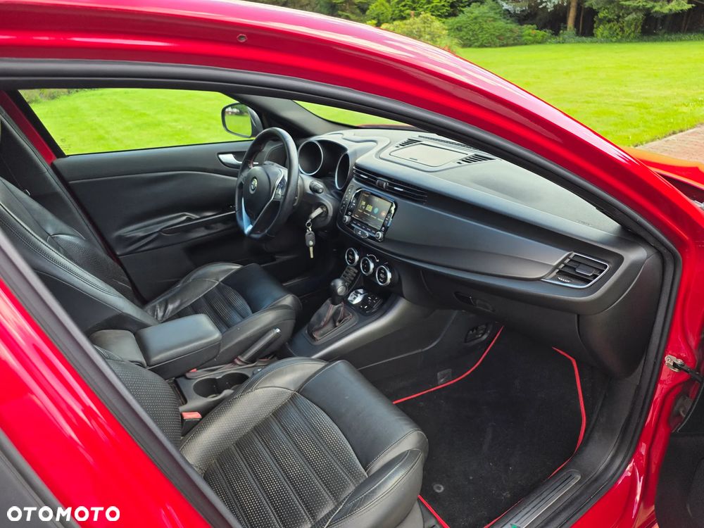 Alfa Romeo Giulietta 1.8 TBi 16V TCT Quadrifoglio Verde - 8