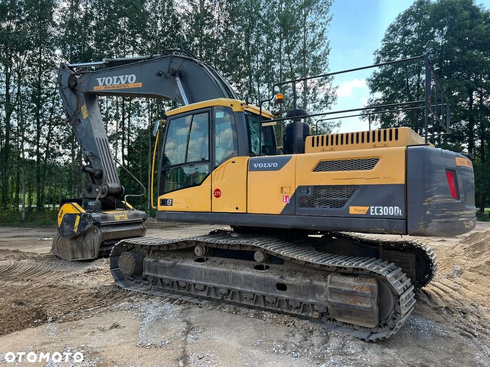 Volvo EC300DL - 6